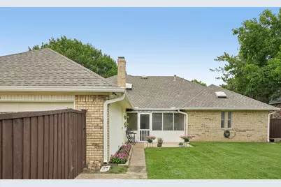 2330 Heatherwoods Way, Carrollton, TX 75007 - Photo 32