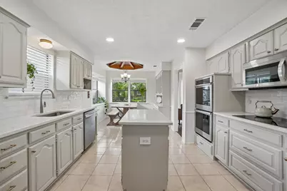 2330 Heatherwoods Way, Carrollton, TX 75007 - Photo 12