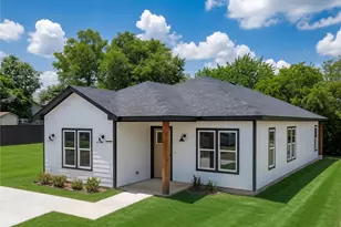 1609 E Bluff St, Fort Worth, TX 76102 - Photo 1