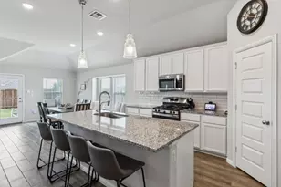 1424 Bellaire St, Celina, TX 75009 - Photo 2