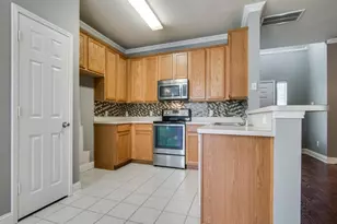 10120 Cherry Hill Ln, Providence Village, TX 76227 - Photo 10