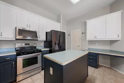 2212 Nugent Drive, Mansfield, TX 76063 - Photo 2