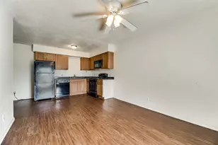 106 E Cedar St, Arlington, TX 76011 - Photo 8