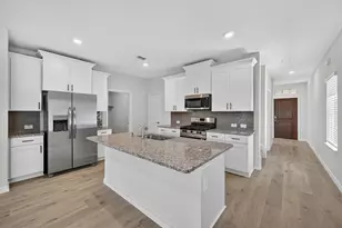 825 Apeldoorn Trl, Little Elm, TX 75068 - Photo 4
