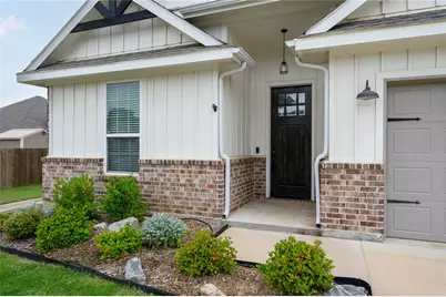 300 Bronco Drive, Pilot Point, TX 76258 - Photo 4