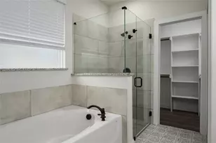 300 Bronco Dr, Pilot Point, TX 76258 - Photo 18