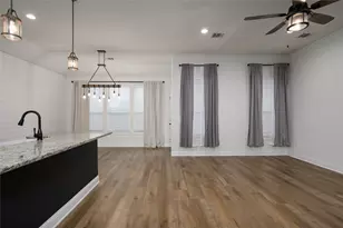300 Bronco Dr, Pilot Point, TX 76258 - Photo 14