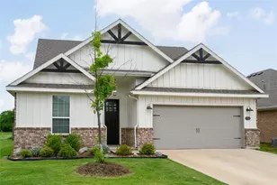 300 Bronco Dr, Pilot Point, TX 76258 - Photo 2