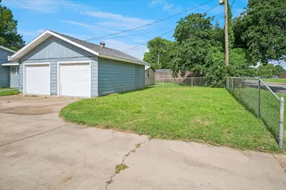 108 Reaves Lane, Hurst, TX 76053 - Photo 26