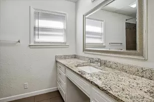 108 Reaves Ln, Hurst, TX 76053 - Photo 20