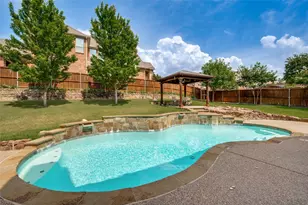 500 Castlewood Dr, McKinney, TX 75071 - Photo 6