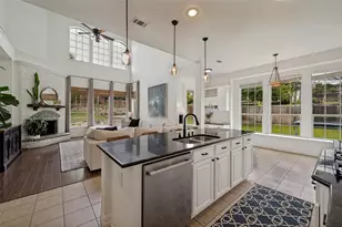 500 Castlewood Dr, McKinney, TX 75071 - Photo 2
