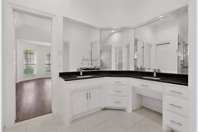 1405 Briar Drive, Bedford, TX 76022 - Photo 16
