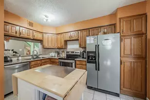 219 Shady Ln Dr, Fort Worth, TX 76112 - Photo 14