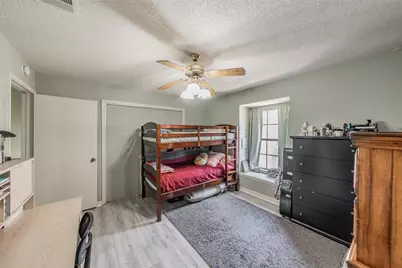 219 Shady Lane Drive, Fort Worth, TX 76112 - Photo 36