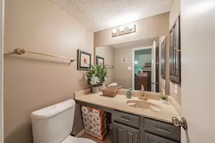 219 Shady Ln Dr, Fort Worth, TX 76112 - Photo 32