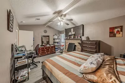 219 Shady Lane Drive, Fort Worth, TX 76112 - Photo 24