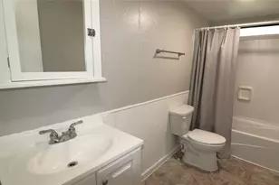 2008 Dorothy Dr, Burleson, TX 76028 - Photo 18