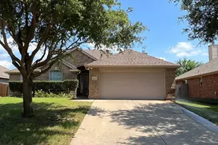 5823 Sunny Meadow Ln, Grand Prairie, TX 75052 - Photo 1