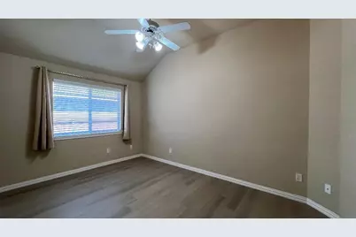 5823 Sunny Meadow Lane, Grand Prairie, TX 75052 - Photo 16