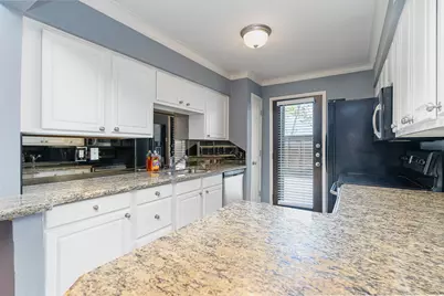 10109 Regal Park Lane #112, Dallas, TX 75230 - Photo 4
