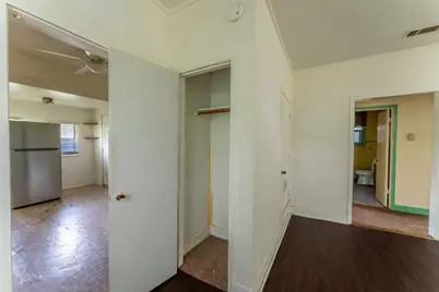 5808 Wellesley Avenue, Fort Worth, TX 76107 - Photo 10