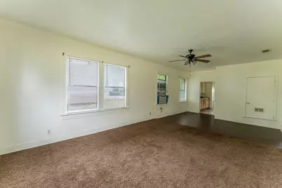 5808 Wellesley Avenue, Fort Worth, TX 76107 - Photo 8