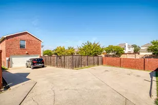 901 Elizabeth Dr, Lewisville, TX 75067 - Photo 32