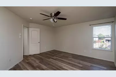 901 Elizabeth Drive, Lewisville, TX 75067 - Photo 24