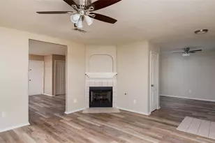 901 Elizabeth Dr, Lewisville, TX 75067 - Photo 8