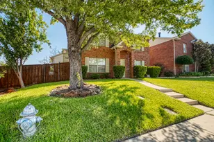 901 Elizabeth Dr, Lewisville, TX 75067 - Photo 2