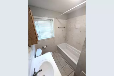 1305 Hillcrest Boulevard, Gainesville, TX 76240 - Photo 12