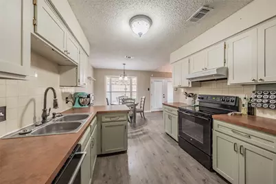 705 Salem Drive, Arlington, TX 76014 - Photo 10