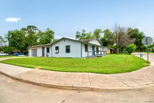 105 E Park St, Little Elm, TX 75068 - Photo 8