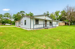 105 E Park St, Little Elm, TX 75068 - Photo 6