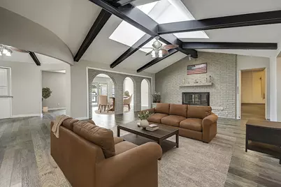 2225 Stone Creek Drive, Plano, TX 75075 - Photo 14