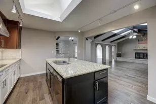2225 Stone Creek Dr, Plano, TX 75075 - Photo 20