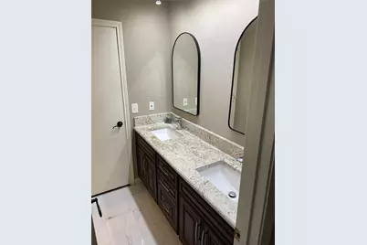 2225 Stone Creek Drive, Plano, TX 75075 - Photo 34