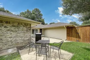 2225 Stone Creek Dr, Plano, TX 75075 - Photo 4
