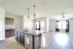 7009 Llano Dr, China Spring, TX 76633 - Photo 4