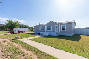 401 Haynes St, Merkel, TX 79536 - Photo 2