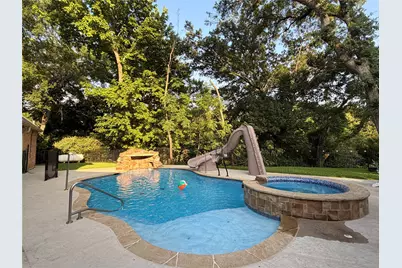 1125 Shady River Court S, Benbrook, TX 76126 - Photo 4