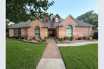 1125 Shady River Court S, Benbrook, TX 76126 - Photo 1