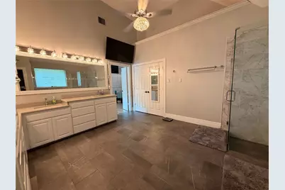 1125 Shady River Court S, Benbrook, TX 76126 - Photo 22