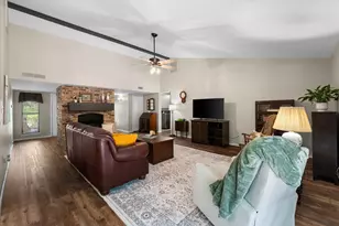 7016 Greenspring Dr, Arlington, TX 76016 - Photo 6