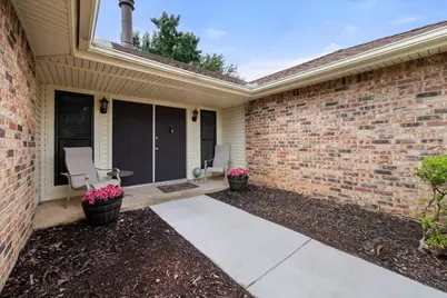 7016 Greenspring Drive, Arlington, TX 76016 - Photo 2