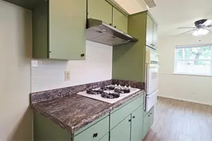 738 Kingswood Ave, Richardson, TX 75080 - Photo 6