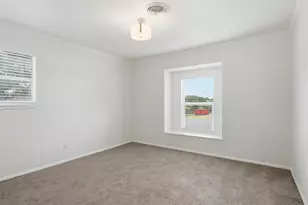 2121 Canton Dr, Fort Worth, TX 76112 - Photo 16