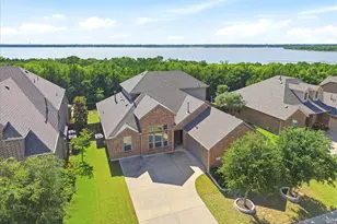 3909 Whitman Dr, Rockwall, TX 75087 - Photo 1