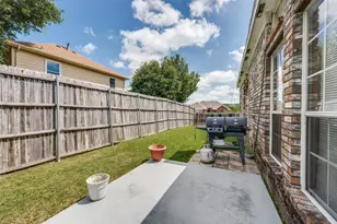5651 Centeridge Dr, Dallas, TX 75249 - Photo 22